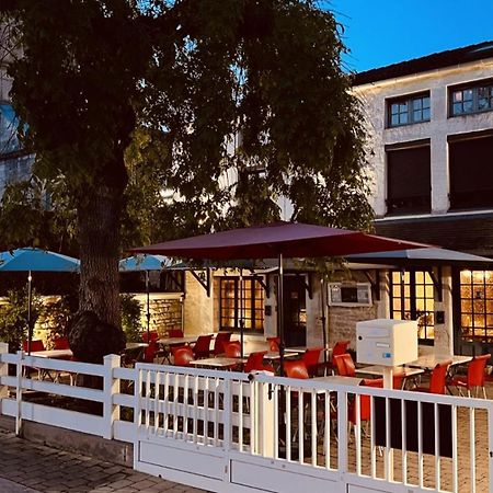 Hostellerie Au Rendez-Vous Des Amis Chaumont (Haute-Marne) Exterior foto